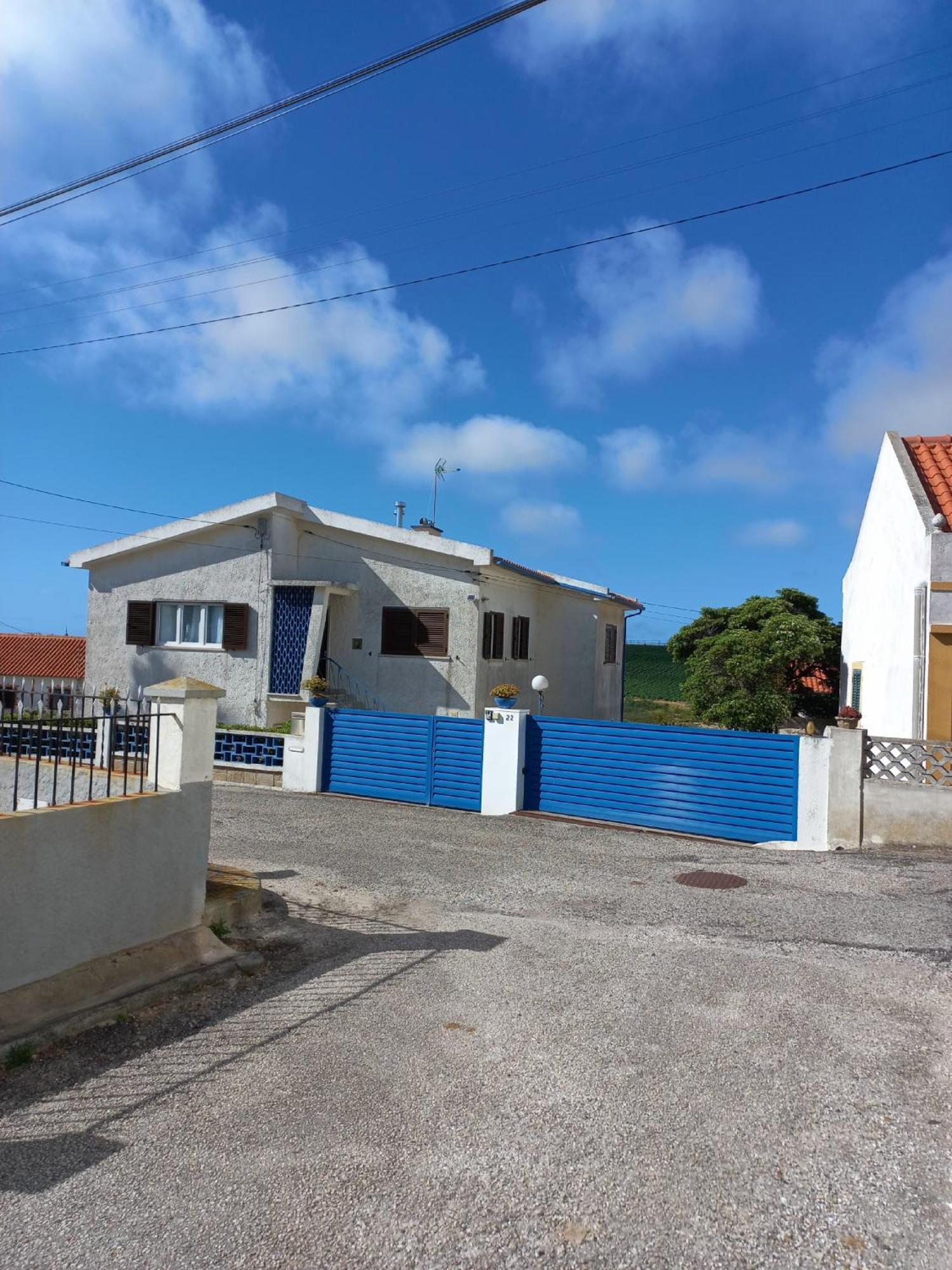 Casa Do Portao Azul - Dourada Leilighet Atouguia Da Baleia Eksteriør bilde